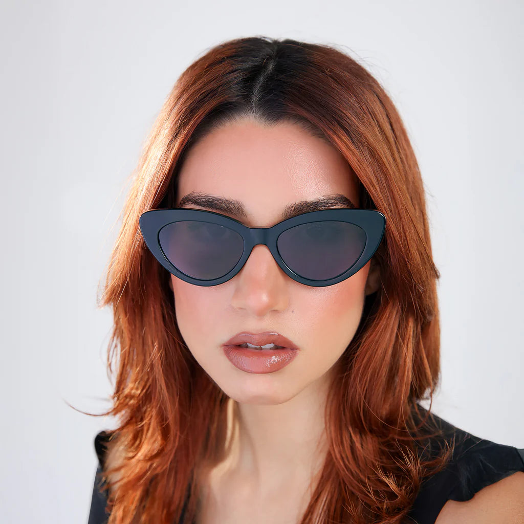 illesteva Pamela Sunglasses