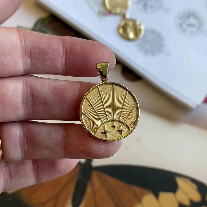 Jane Win Small Strong Coin Pendant
