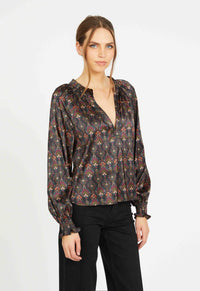 Caballero Vickie Giraffe Bouquet Print Top
