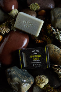 Gentlemen's Hardware Barrel & Oak Exfoliating Soap