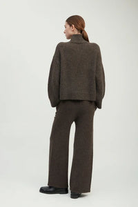 Common Knit Chunky Mockneck Sweater