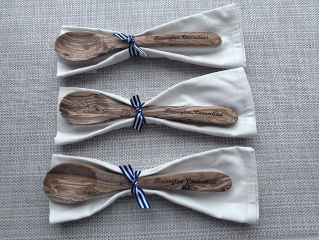 The Lillie Pad Rowayton Wood Serving Spoon & Towel Set