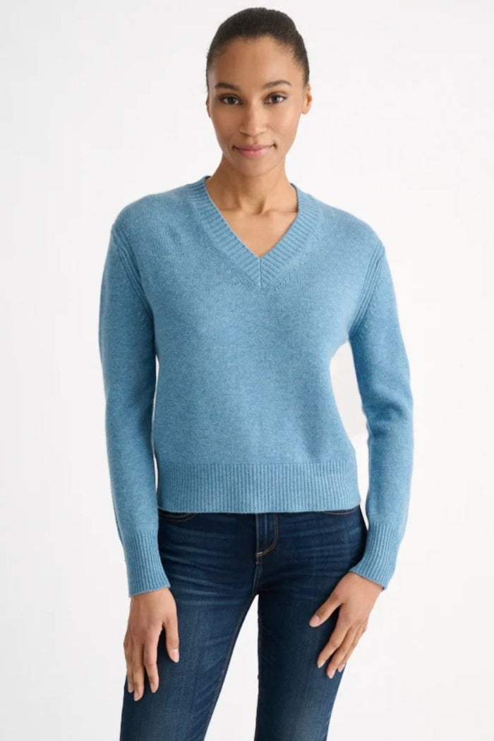 Kinross Cashmere Lofty Vee Sweater