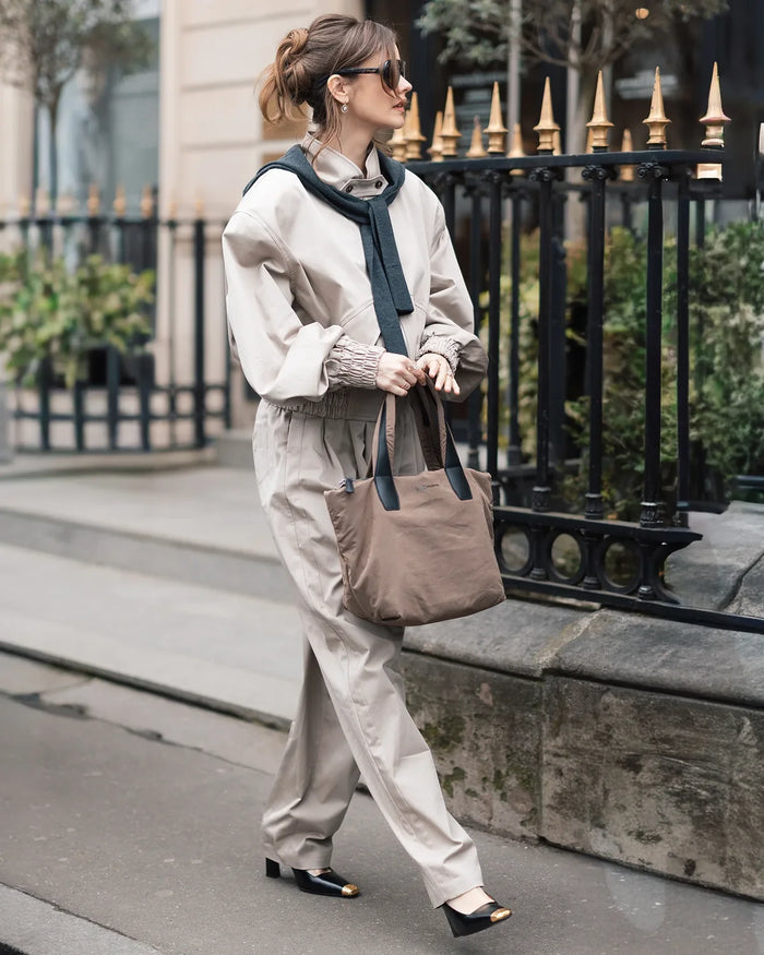 Vee Collective Essence Small Tote Mink