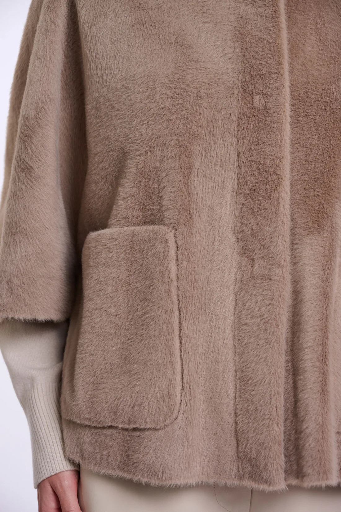 Rino & Pelle Dewi Faux Fur Cape