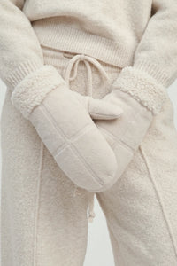 Common Knit Sherpa Trim Cross Mittens