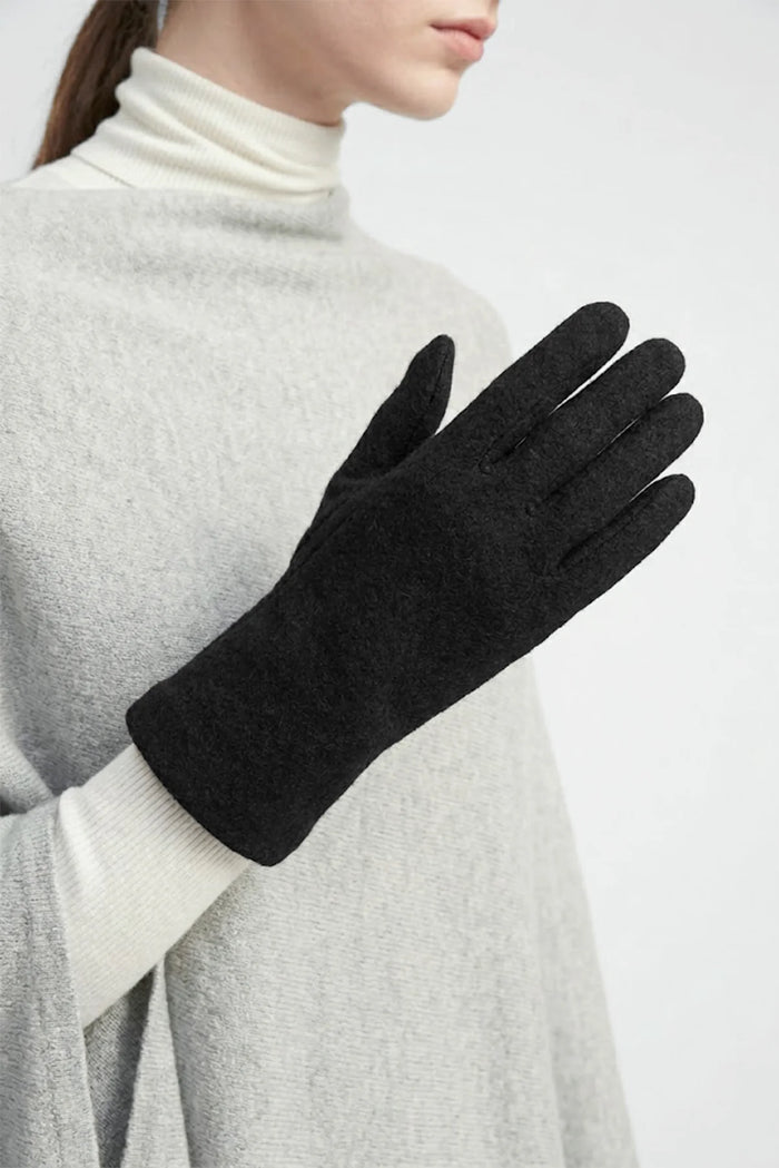 Common Knit Chic Plain Gloves