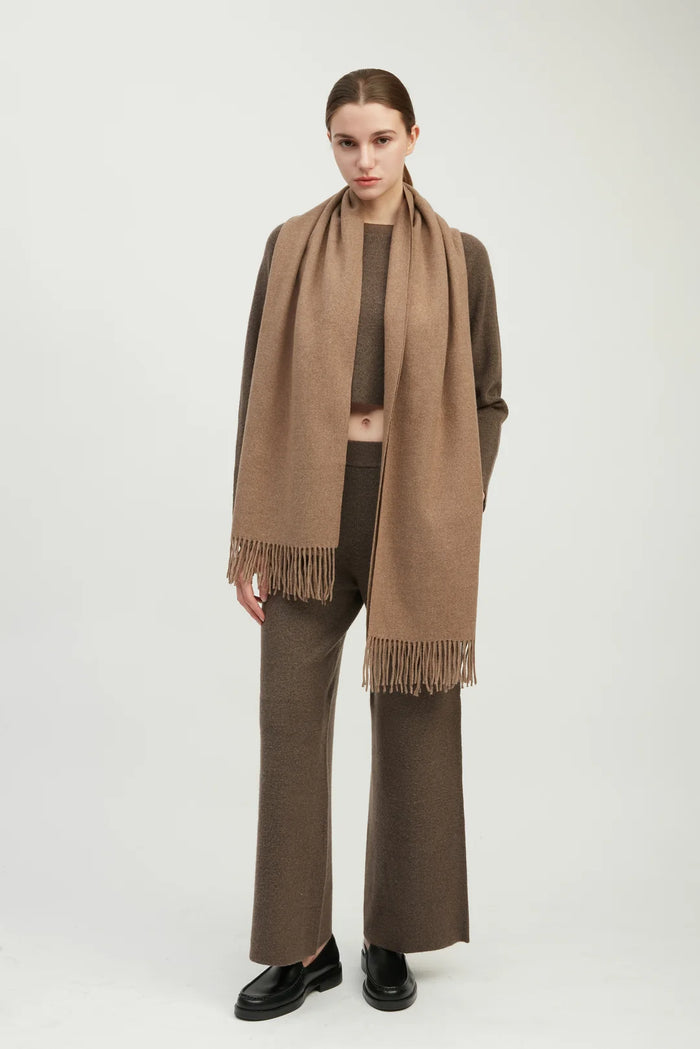 Common Knit Mongol Soft Scarf