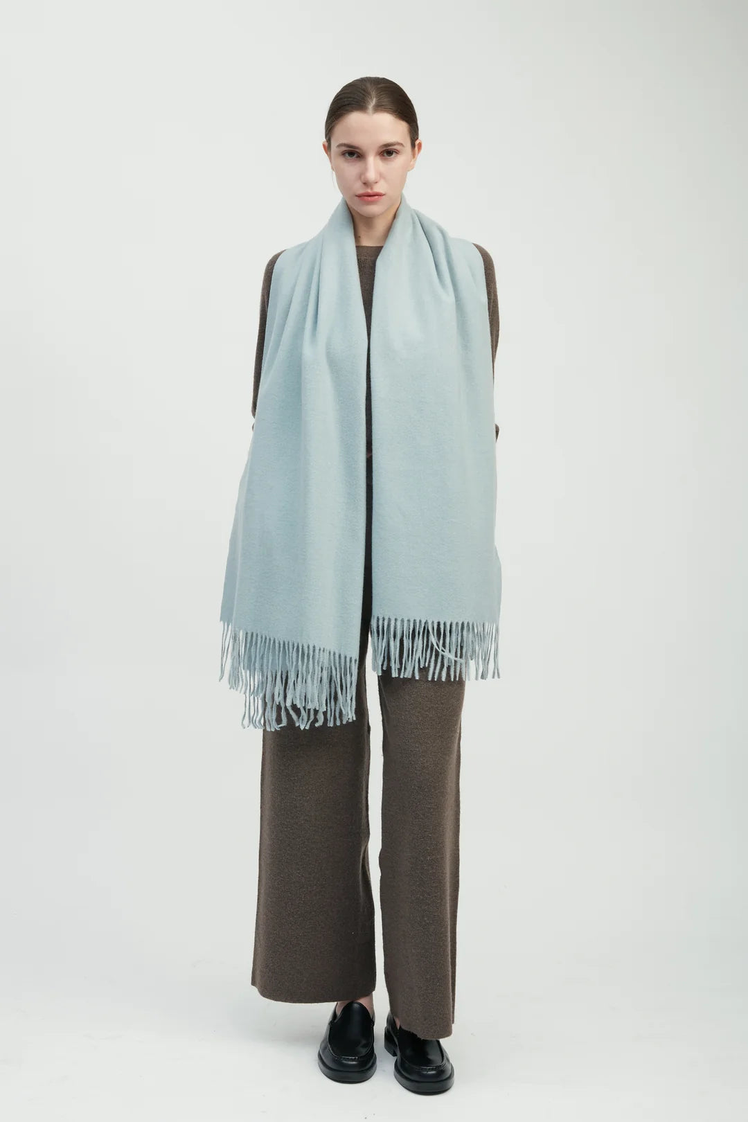 Common Knit Mongol Soft Scarf
