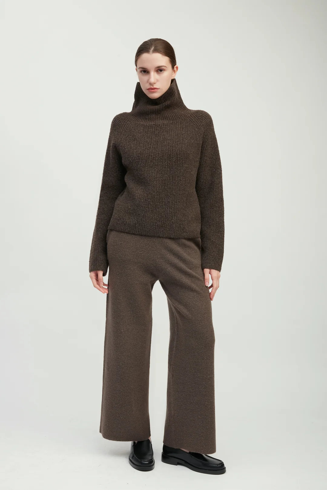 Common Knit Funnel Neck Rib Knit Sweater