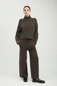 Common Knit Chunky Mockneck Sweater