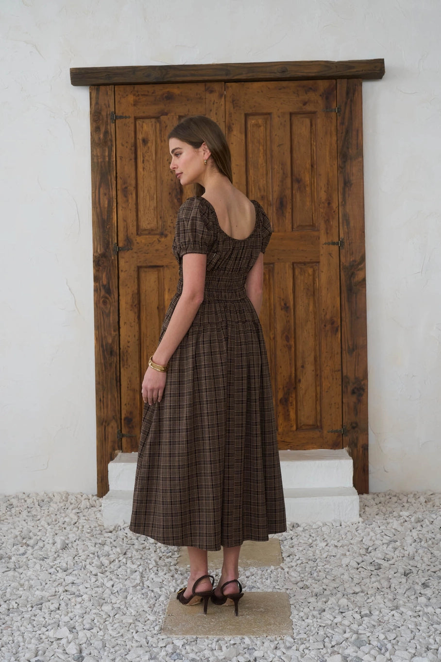 Moon River Plaid Shirred Puff Sleeve Midi Dress