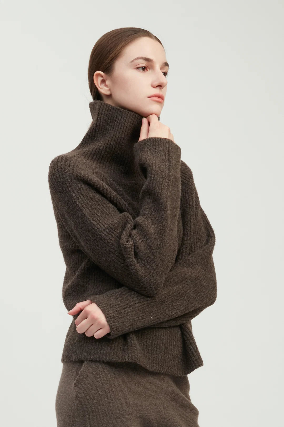 Common Knit Funnel Neck Rib Knit Sweater
