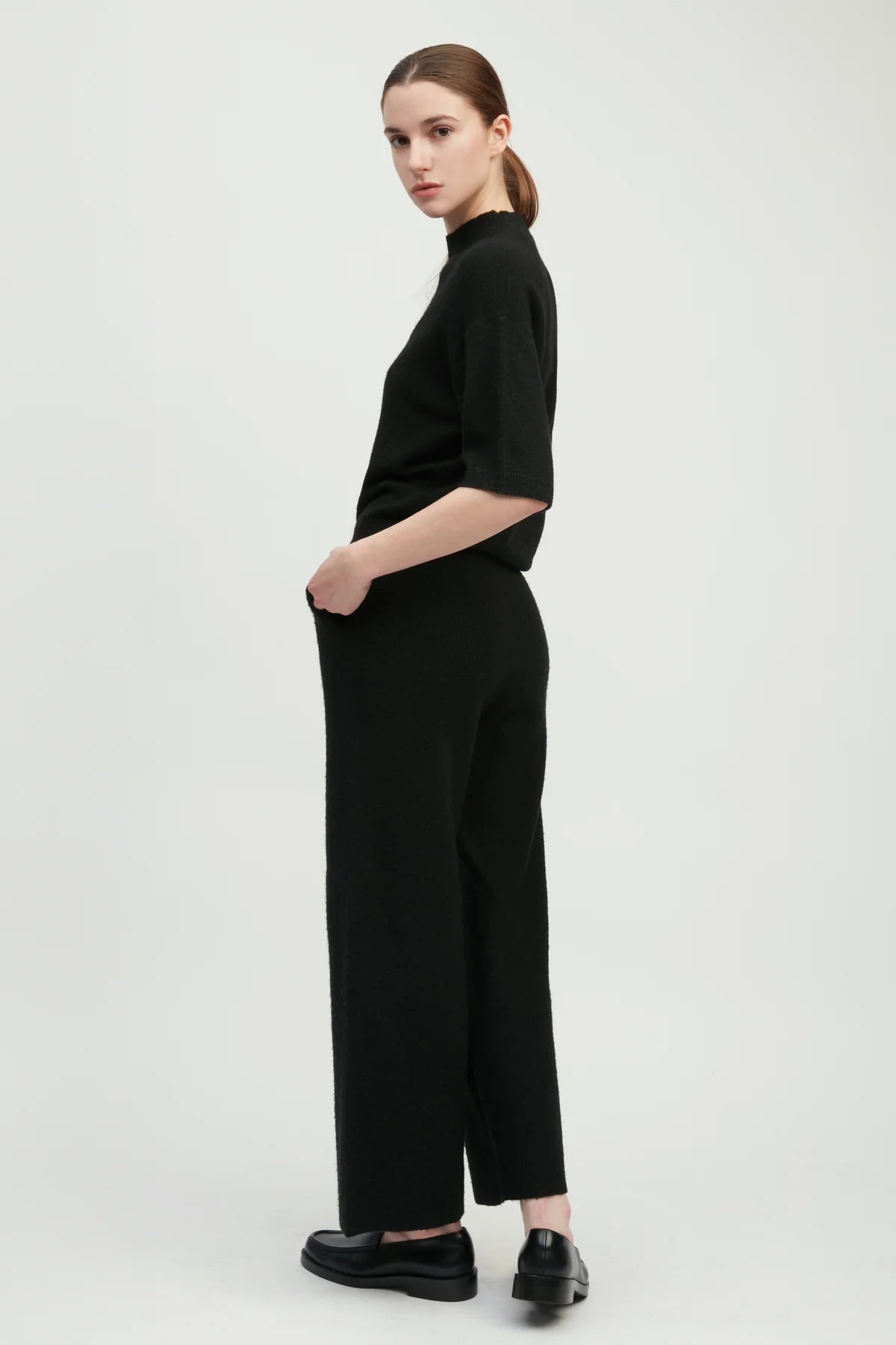 Common Knit Half Sleeve Mockneck Sweater