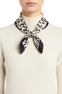Common Knit Leopard Print Bandana