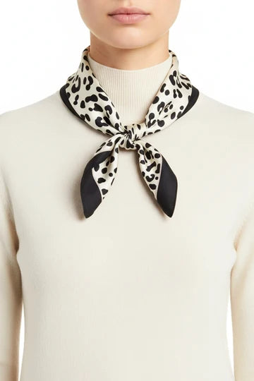 Common Knit Leopard Print Bandana